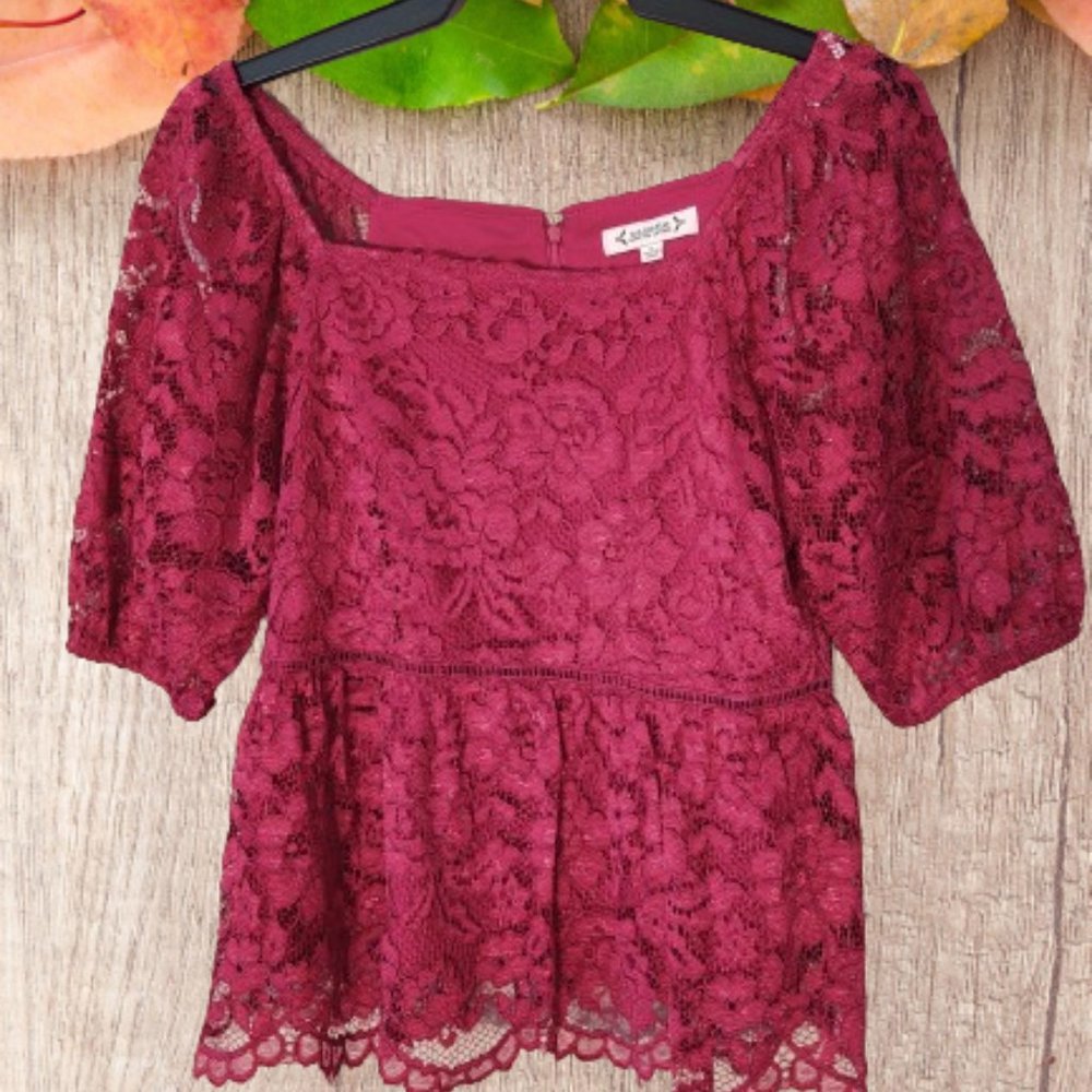 NANETTE LEPORE WOMEN SHORT SLEEVE LACE TOP - SIZE SMALL